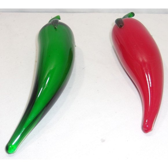 Lot of 2 Murano Style Encased Art Glass Chili Peppers Red/Green 7 1/4" & 7 3/4" - Picture 7 of 10